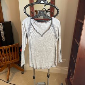 AMS Pure grey long sleeve v neck top